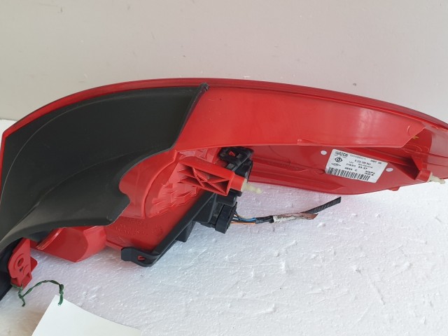 512119 Renault Clio 3, 2012, KOMBI Bal Hátsó Lámpa, 8200586843.