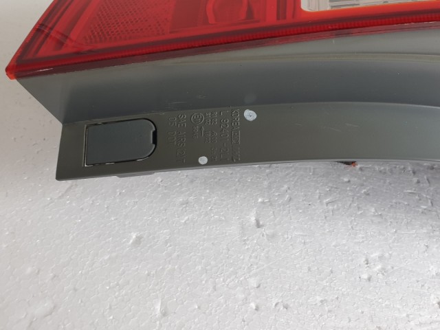 512126 Hyundai i30 Kombi, 2009, Bal Hátsó Lámpa, 92401-2L1.