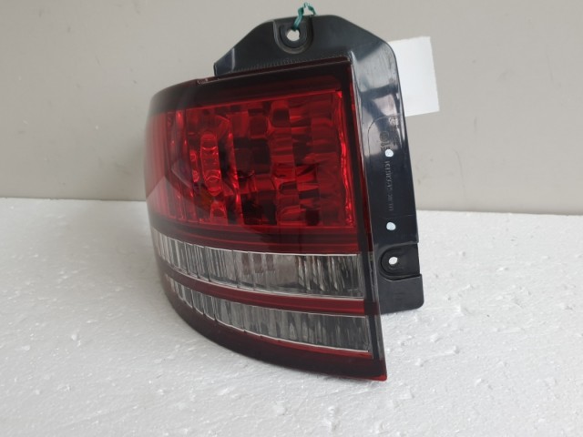 512129 Toyota Previa 2005, Bal Hátsó Lámpa, 28-171.