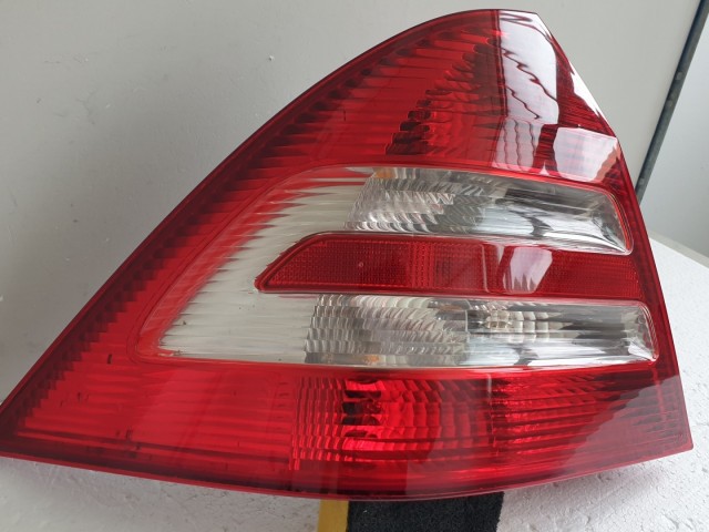 512131 Mercedes C, W203, 2005, Bal Hátsó Lámpa, 4 Ajtós, 