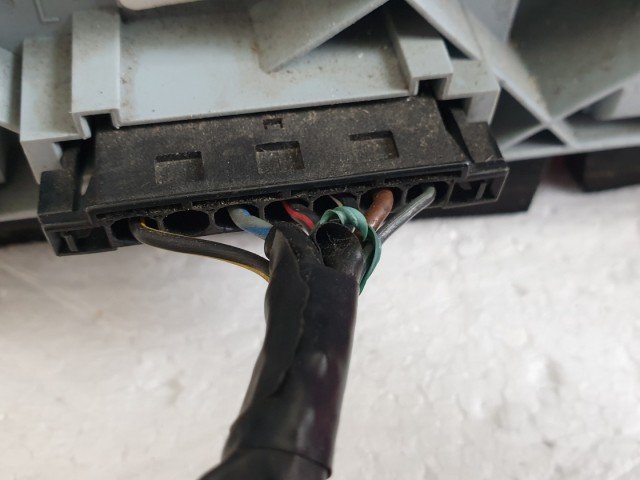 512131 Mercedes C, W203, 2005, Bal Hátsó Lámpa, 4 Ajtós, 