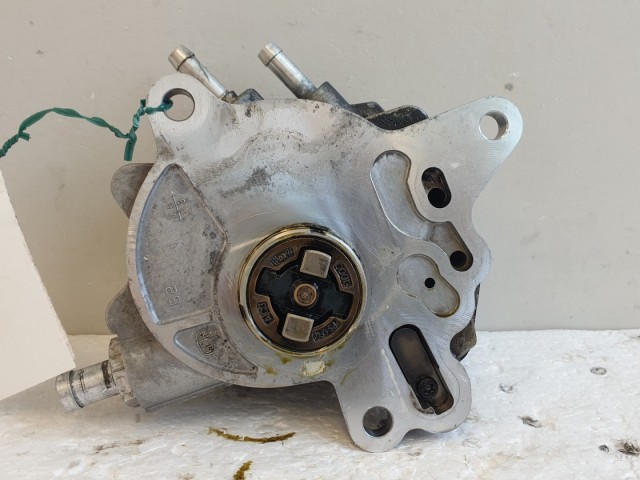 512435 Audi A4, A6 Bosch 03G 145 209, Vákumpumpa, Tandempumpa.