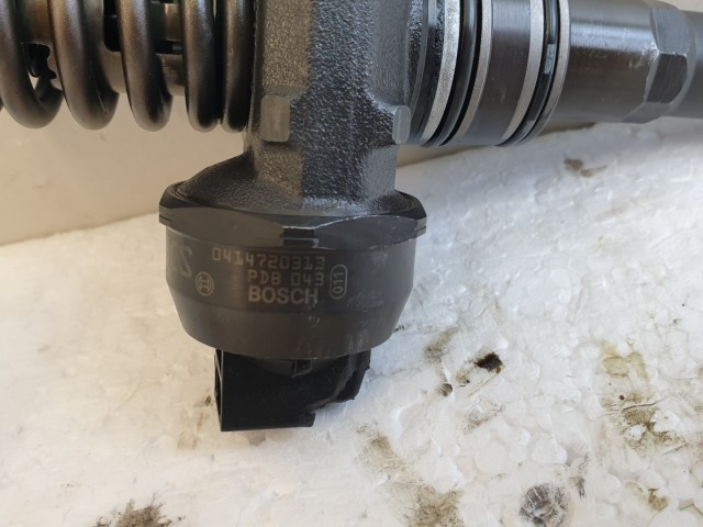 512440 Audi A3 8P, VW, BN Jelü PD Elem, 038130073BN, Porlasztó. 8 szelepes.