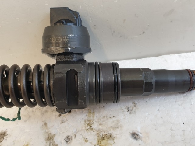 512440 Audi A3 8P, VW, BN Jelü PD Elem, 038130073BN, Porlasztó. 8 szelepes.