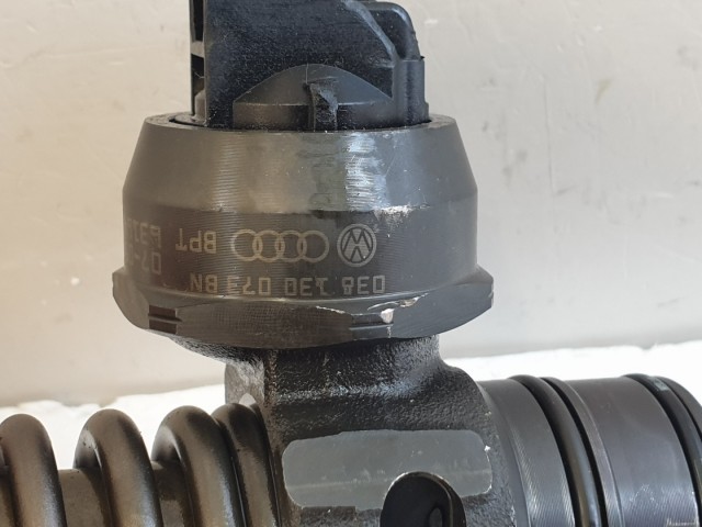 512440 Audi A3 8P, VW, BN Jelü PD Elem, 038130073BN, Porlasztó. 8 szelepes.