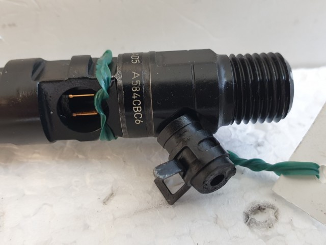 512448 Kia Carnival, Terracan, 2.9 Crdi, Porlasztó, Injektor, EJBR02301Z.