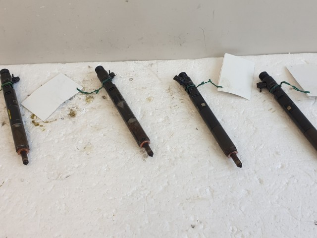 512448 Kia Carnival, Terracan, 2.9 Crdi, Porlasztó, Injektor, EJBR02301Z.