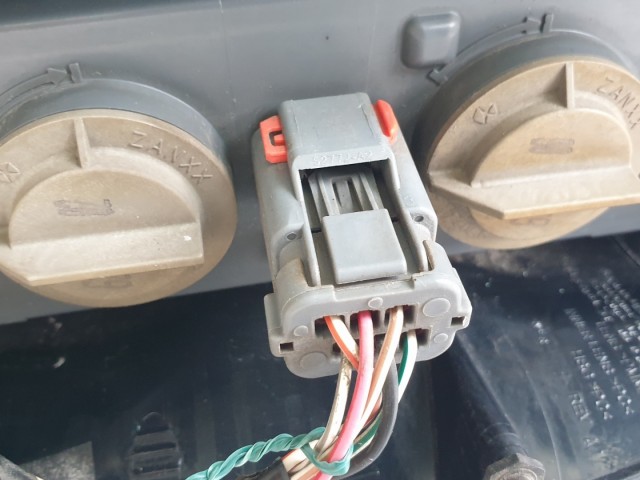 512136 Jeep Cherokee KJ, 2007, Bal Hátsó Lámpa.