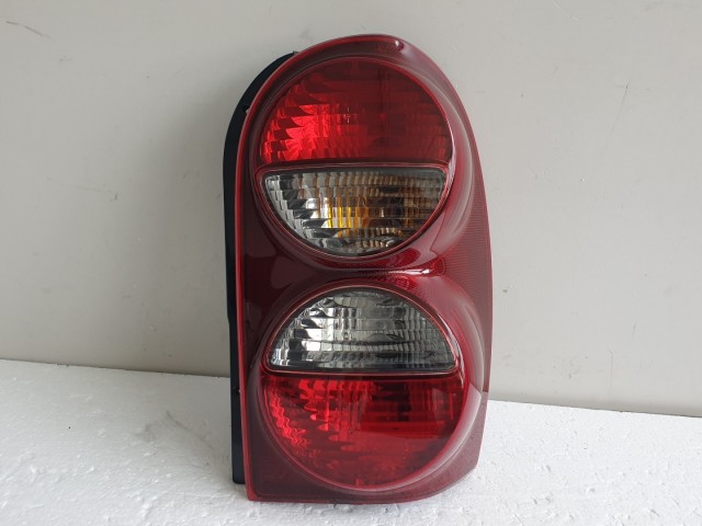 512137 Jeep Cherokee KJ, 2007, Jobb Hátsó Lámpa.