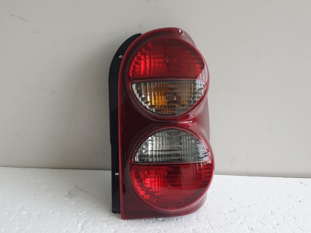 512137 Jeep Cherokee KJ, 2007, Jobb Hátsó Lámpa.