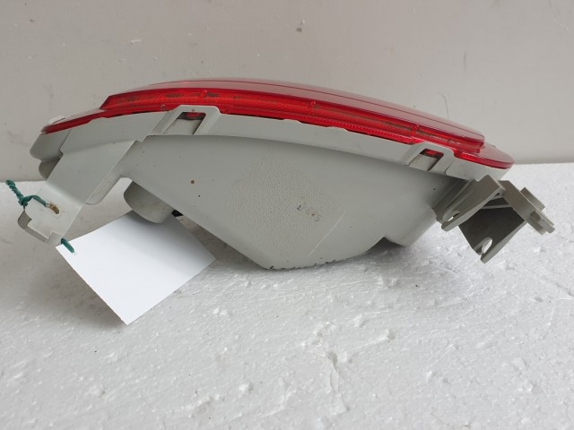 512139 Mazda 5, 2009, Jobb Hátsó Ködlámpa Lökhárítóba. CD8551650.