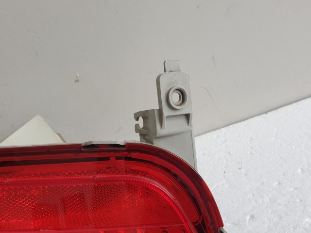 512140 Mazda 5, 2009, Bal Hátsó Ködlámpa Lökhárítóba. CD8551660.