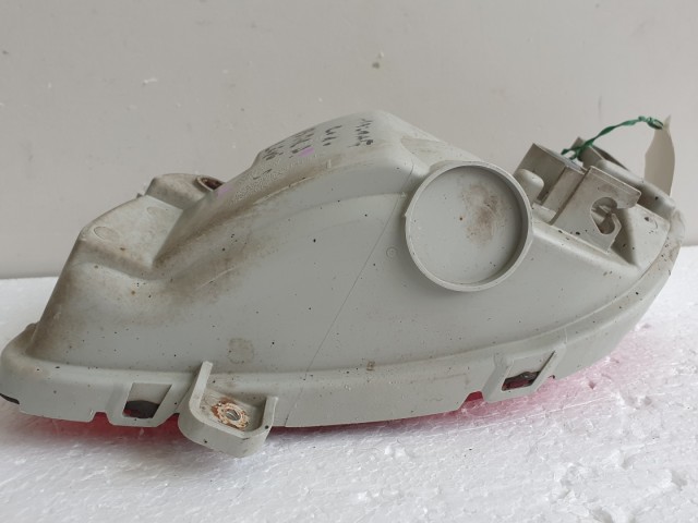 512140 Mazda 5, 2009, Bal Hátsó Ködlámpa Lökhárítóba. CD8551660.