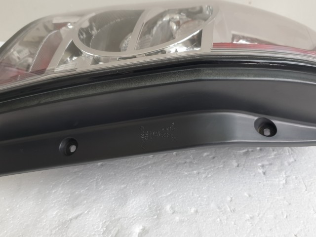 512142 Chevrolet Captiva 2010, Bal Hátsó Lámpa, 2685