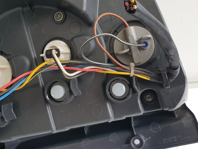 512142 Chevrolet Captiva 2010, Bal Hátsó Lámpa, 2685