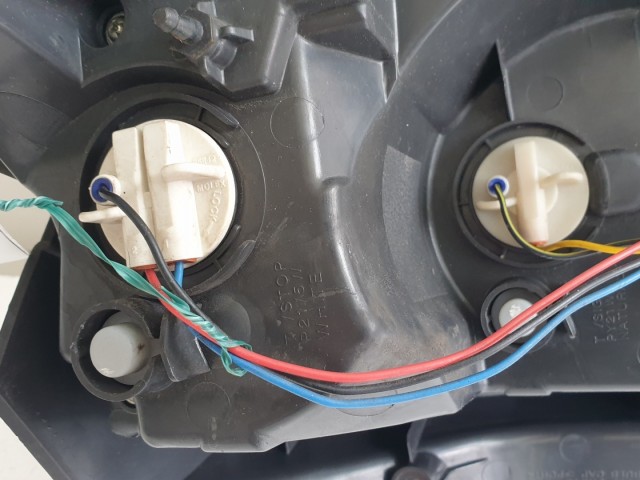 512142 Chevrolet Captiva 2010, Bal Hátsó Lámpa, 2685