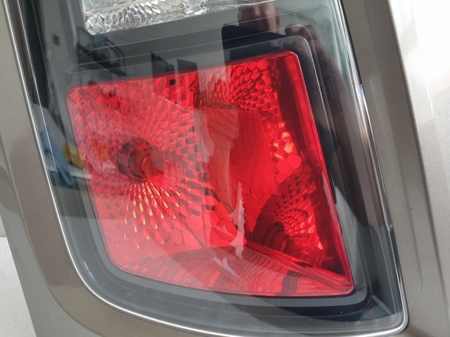 512143 Kia Soul 2011, Bal Hátsó Lámpa, 92401-2K0L.