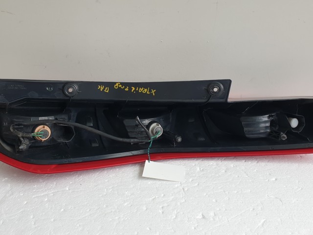 512147 Nissan X Trail 2008, Bal Hátsó Lámpa, 220-63929.