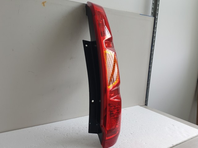 512148 Nissan X Trail 2008, Jobb Hátsó Lámpa, 220-63929.