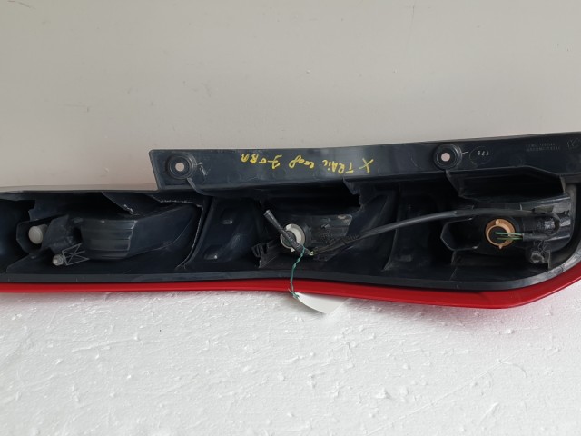 512148 Nissan X Trail 2008, Jobb Hátsó Lámpa, 220-63929.