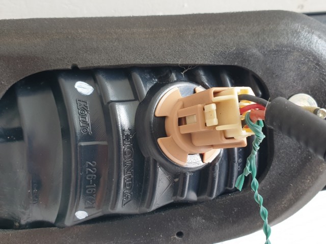 512150 Honda Civic UFO, 2007, Bal Hátsó Belső Lámpa, 226-16721.