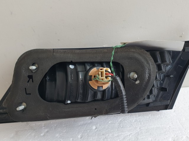 512152 Honda Civic UFO, 2007, Bal Hátsó Belső Lámpa, 226-16721.