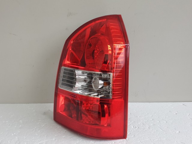 512165 Hyundai Tucson 2006, Jobb Hátsó Lámpa, 92402-2E0.