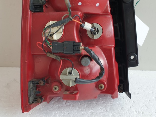 512165 Hyundai Tucson 2006, Jobb Hátsó Lámpa, 92402-2E0.