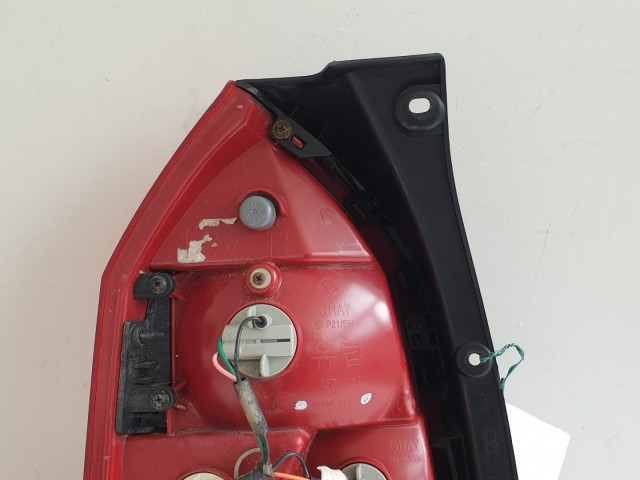 512165 Hyundai Tucson 2006, Jobb Hátsó Lámpa, 92402-2E0.