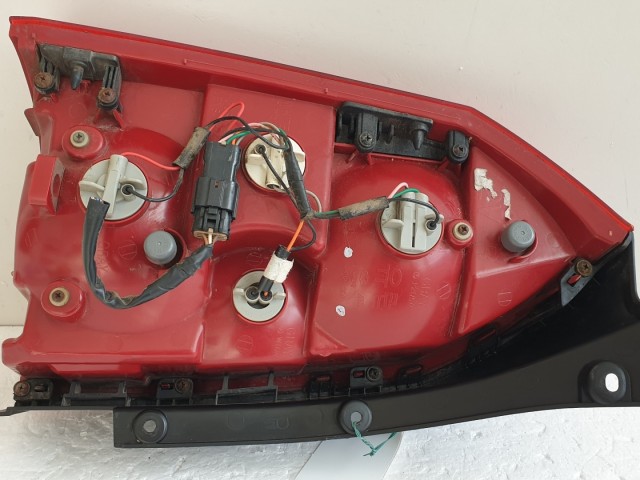 512165 Hyundai Tucson 2006, Jobb Hátsó Lámpa, 92402-2E0.