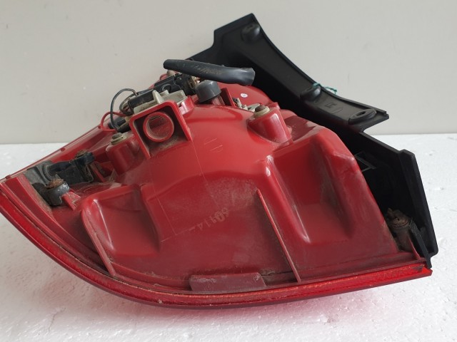 512165 Hyundai Tucson 2006, Jobb Hátsó Lámpa, 92402-2E0.