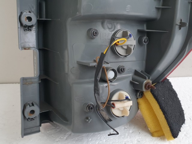 512169 Kia Ceed KOMBI 2011, Bal Hátsó Lámpa, Alsó. 92401-1H3.