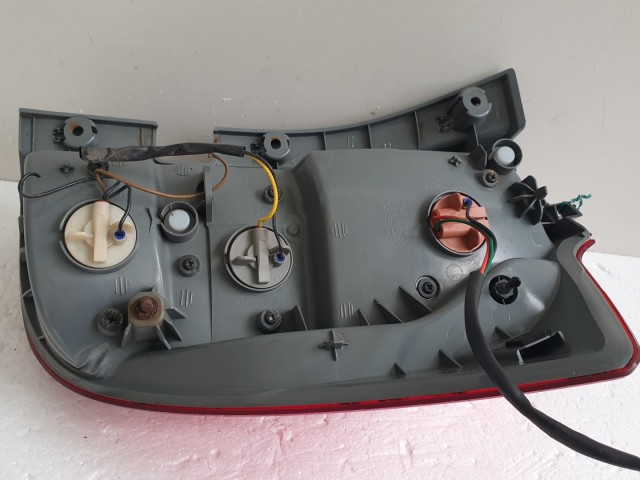 512169 Kia Ceed KOMBI 2011, Bal Hátsó Lámpa, Alsó. 92401-1H3.