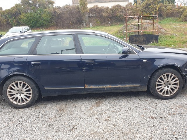512486 Audi A6 C6 4F, 2008, KOMBI, Alkatrészei,  2.7 Tdi Motor, Automata Váltó.