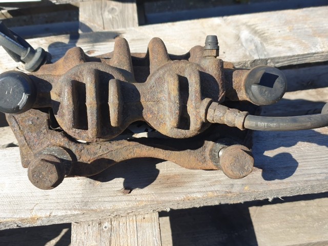  511079 Renault Master 2015, Jobb Első Féknyereg, Munkahenger, 410009688R.