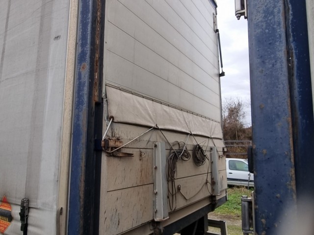  DAF CF 85, 360, 2013, Ponyvás 18 T, Tehergépkocsi, Póttal, Rolós, Függönyös.