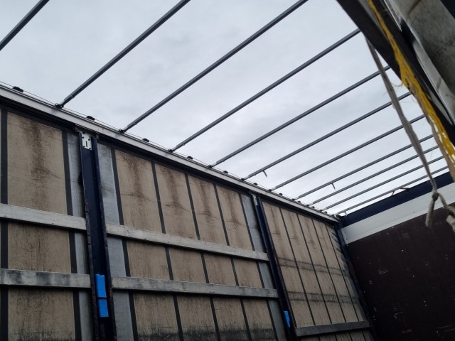  DAF CF 85, 360, 2013, Ponyvás 18 T, Tehergépkocsi, Póttal, Rolós, Függönyös.