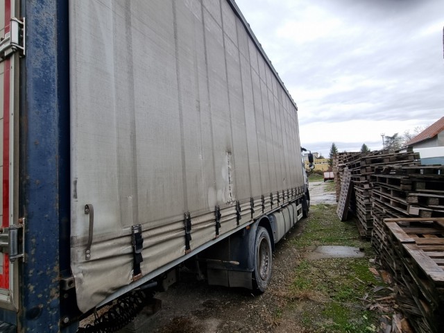  DAF CF 85, 360, 2013, Ponyvás 18 T, Tehergépkocsi, Póttal, Rolós, Függönyös.