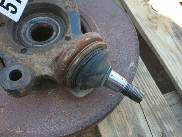 511084 Ford Transit 2.0 Di, 2005, Jobb Első Csonkállvány, Kerékagy, 28 Fog.