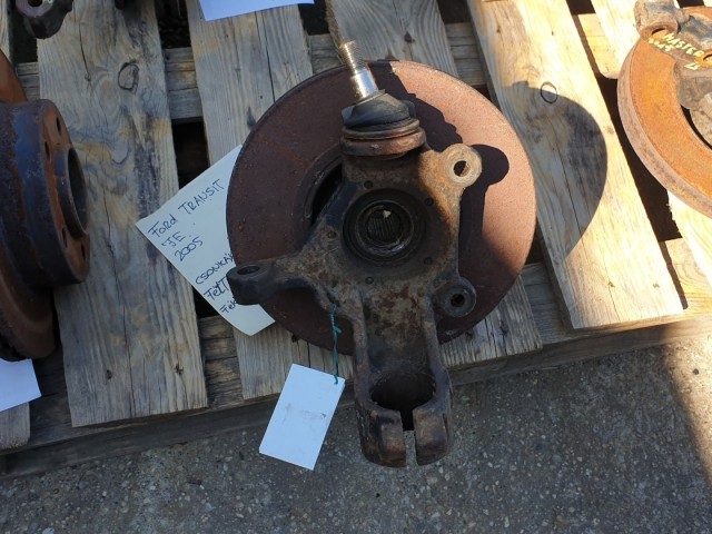 511084 Ford Transit 2.0 Di, 2005, Jobb Első Csonkállvány, Kerékagy, 28 Fog.