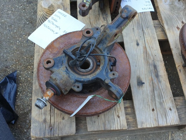 511086 Renault Master 2.3 Dci, 2014, Jobb Első Csonkállvány, Kerékagy. 31Fog.