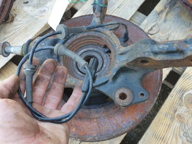 511087 Renault Master 2.3 Dci, 2014, Bal Első Csonkállvány, Kerékagy. 31Fog.