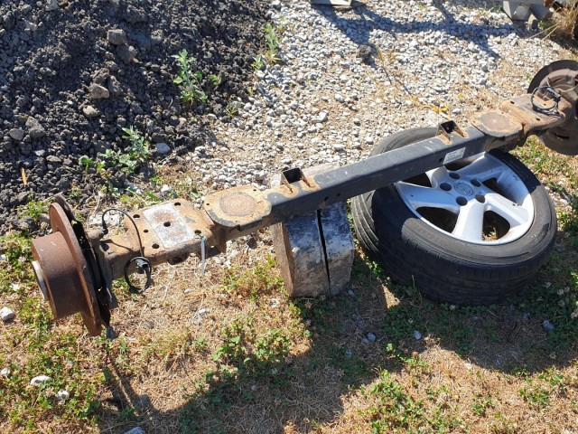 509537 Renault Master 2.3, 2014, Hátsó Híd, Kompletten, 555010463R. Platós.