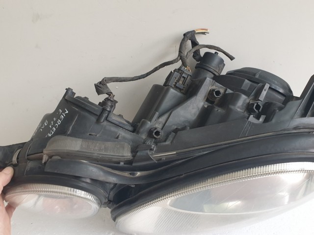 512566 Mercedes E, W211, 2004, Bal Első Xenon Lámpa, Fényszóró, 154359-01.