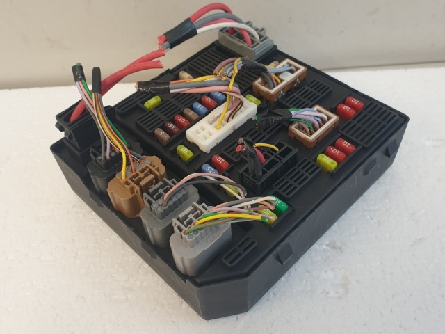 512571 Renault Megane 3, Biztosíték Tábla, 284B62342R. USM. 