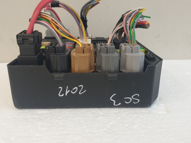 512572 Renault Megane 3, Biztosíték Tábla, 284B62342R. USM. 