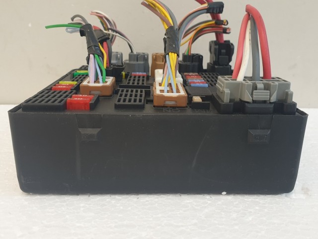 512572 Renault Megane 3, Biztosíték Tábla, 284B62342R. USM. 