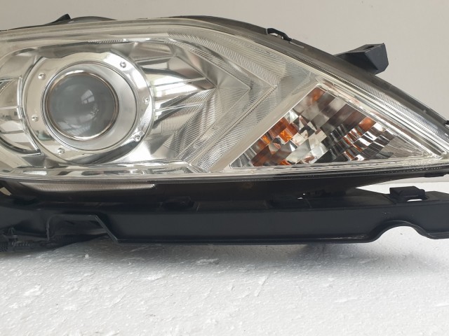 512577 Honda FR-V, 2006, Jobb Első XENON Lámpa, Fényszóró, P4806R.