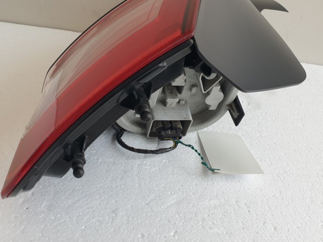 512581 Fiat Bravo 2, 2008, Jobb Hátsó Lámpa, 51757542.