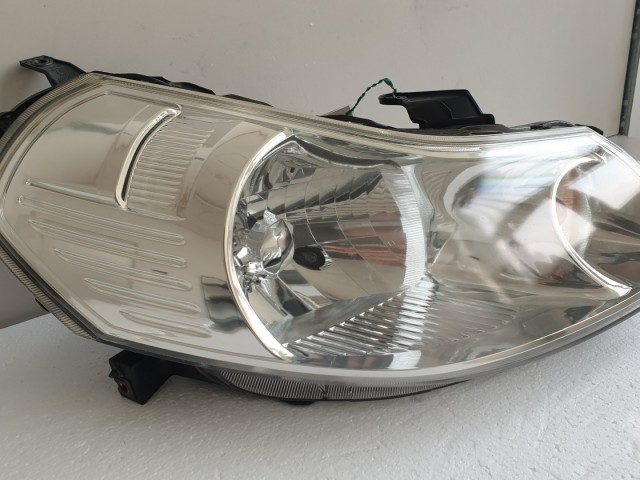 512585 Suzuki SX4, 2008,  Jobb Első Lámpa Fényszóró. 10059135.